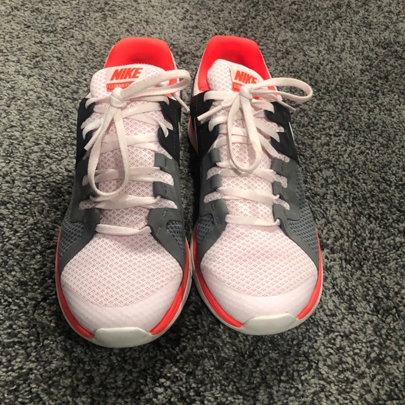 Size:8 Nike - Picture 2 of 4